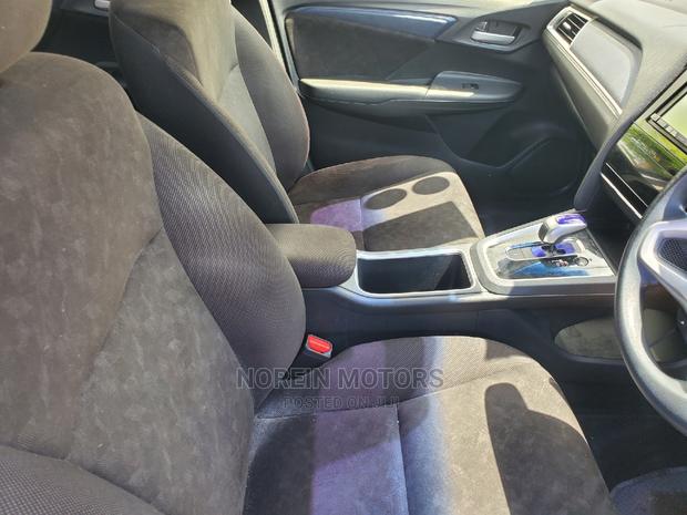 Honda Fit Shuttle 2016 Silver - thumbnail 8