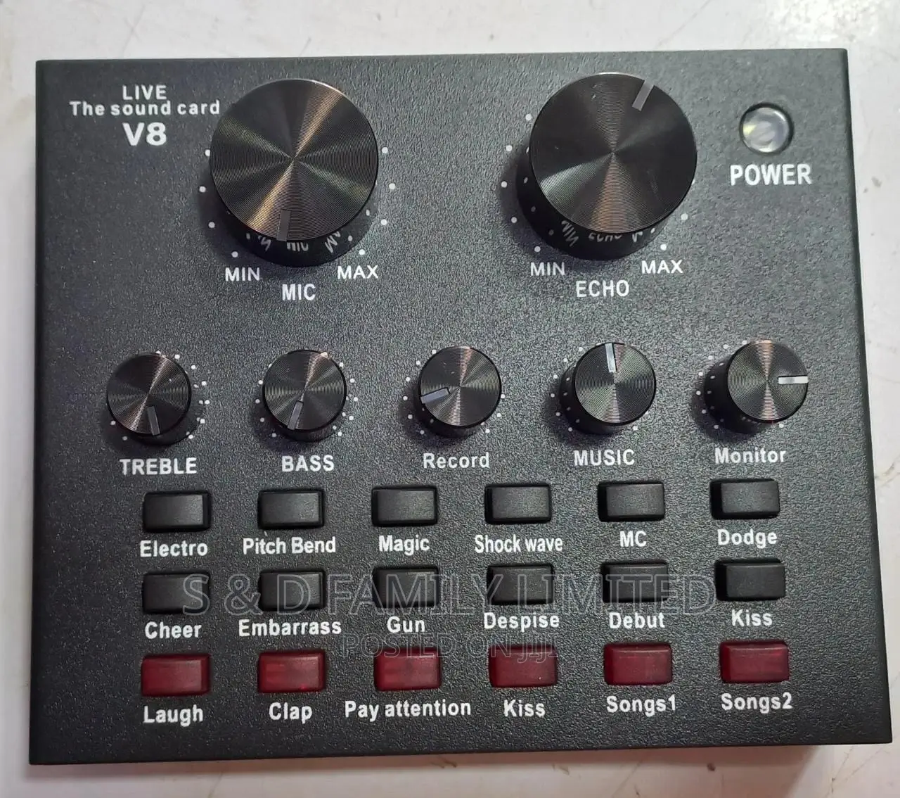 V8 Podcast Soundcard