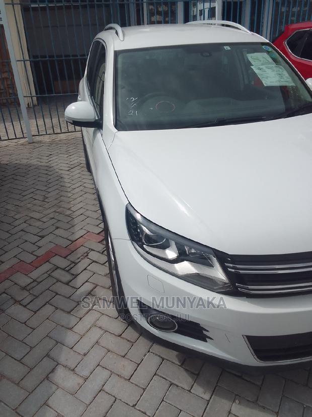 Volkswagen Tiguan S AWD 4MOTION 2016 White - thumbnail 6