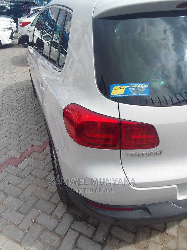 Volkswagen Tiguan S AWD 4MOTION 2016 White - thumbnail 7