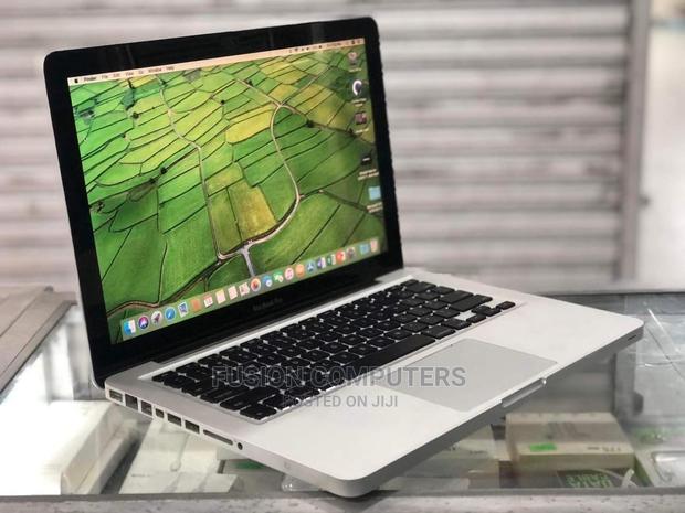 Laptop Apple MacBook Pro 8GB Intel Core I7 SSD 256GB - main view