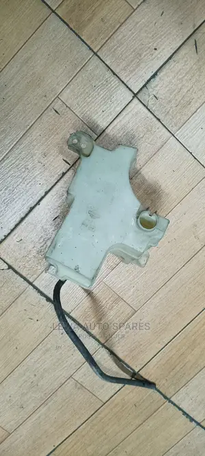 Reserve Bottle Nissan Tiana