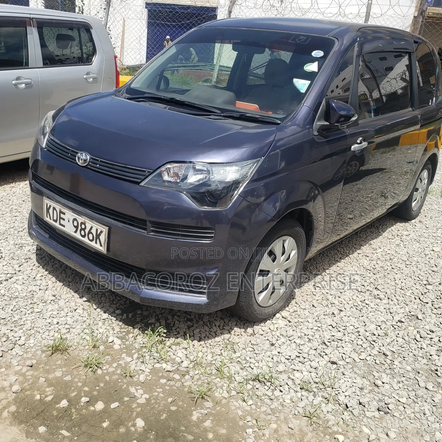 Toyota Spade 1.5 2014 Purple
