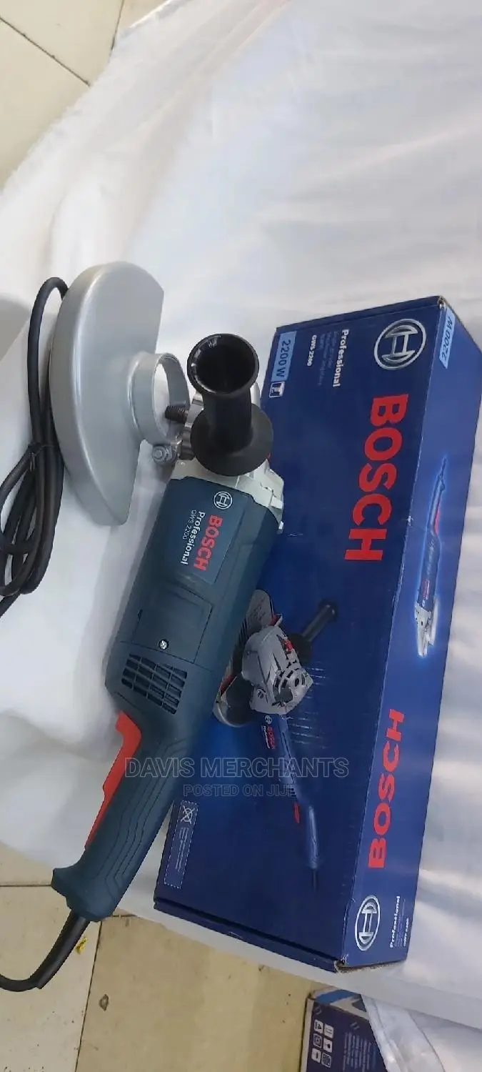 Professional 9" Grinder With 2200 Watts and a Guard Rill