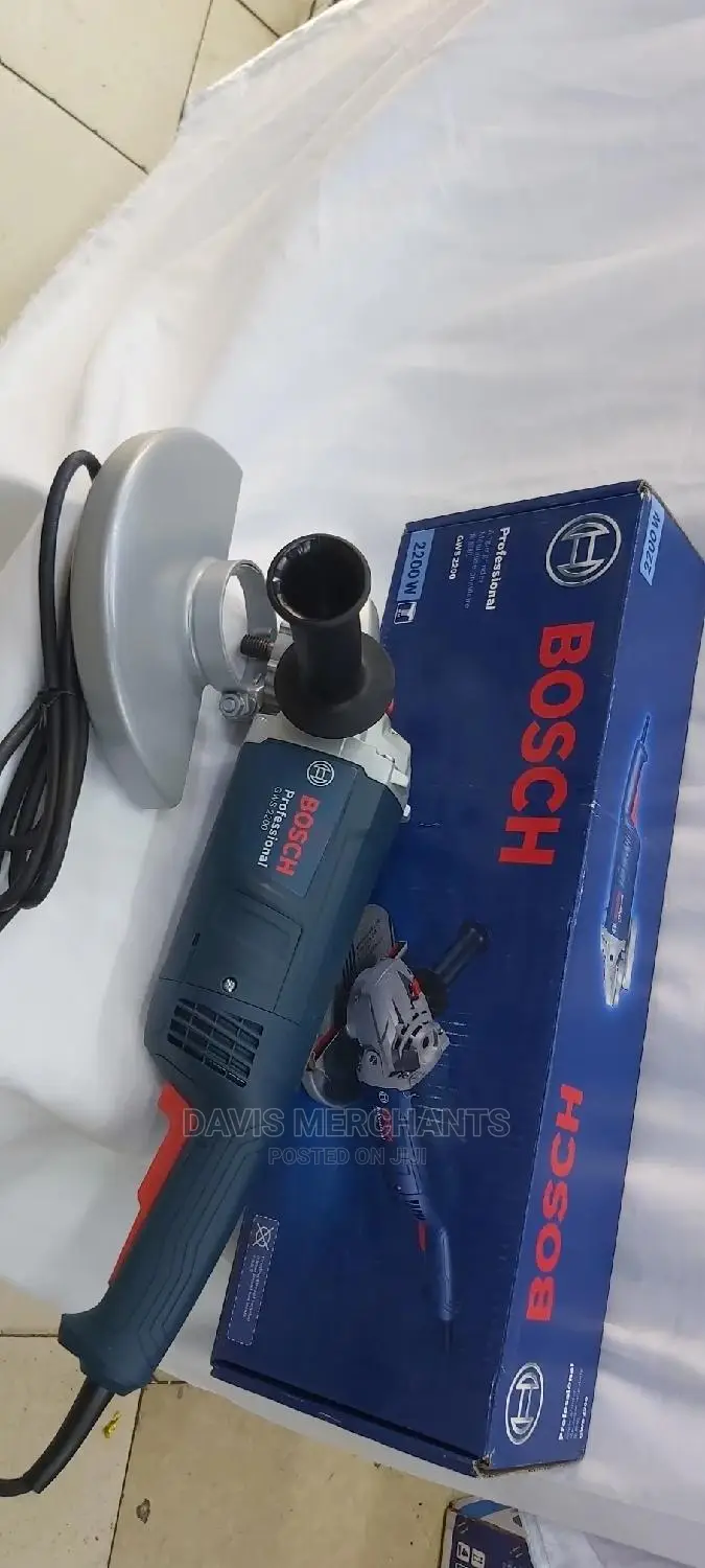 Professional 9" Grinder With 2200 Watts and a Guard Rill