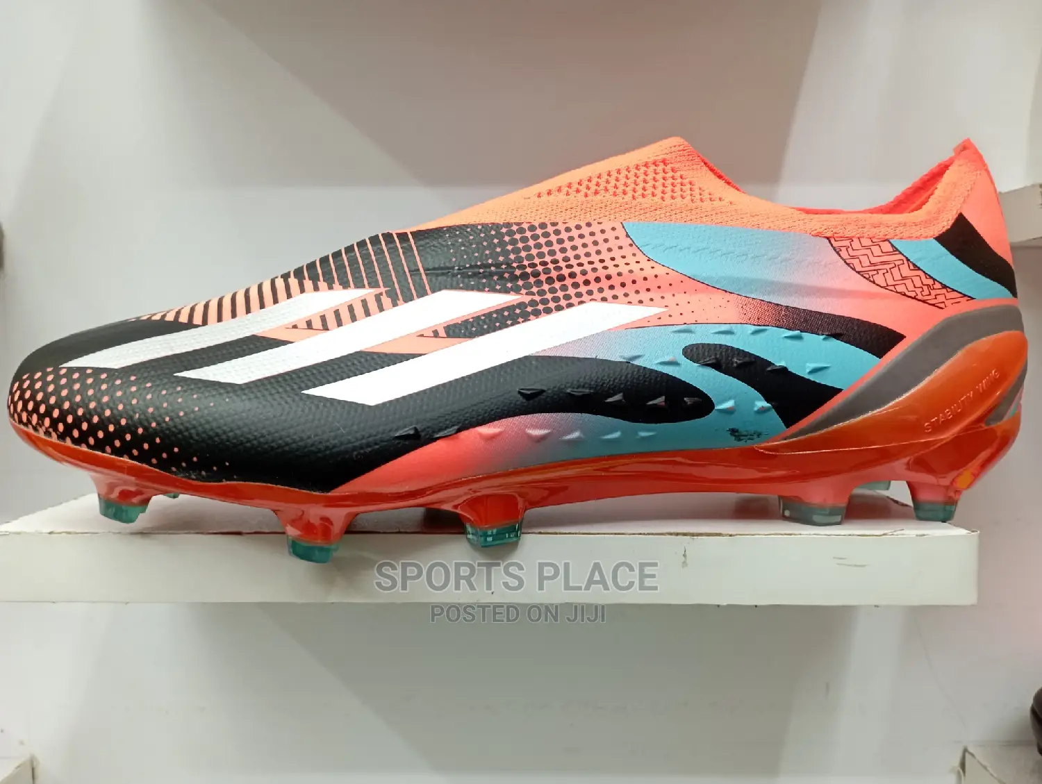 Adidas Speedportals Messi + Football Cleats - Laceless