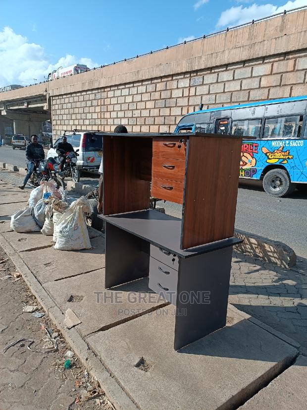 Office Desk 1m