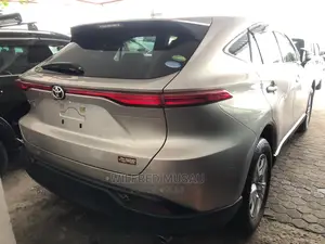 Toyota Harrier 2020 Gold