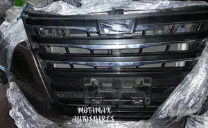 Toyota Noah ZRR80 Nosecut Assy.