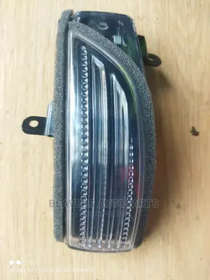 Subaru Forester SJ Side Mirror Indicator