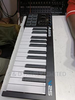 Alesis Mkii USB Midi Keyboard V25 - thumbnail 2