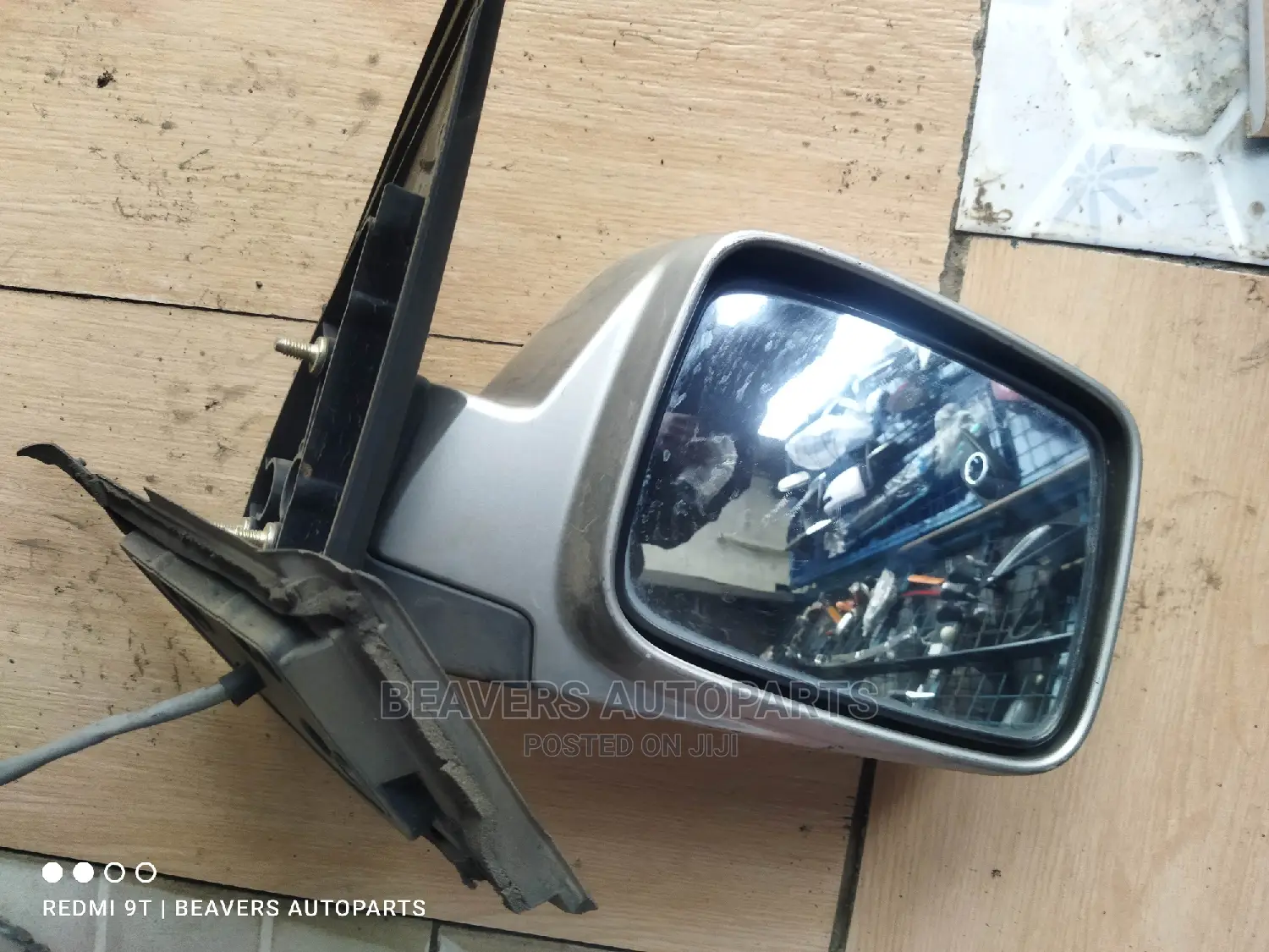 Nissan Xtrail T30 Side Mirror
