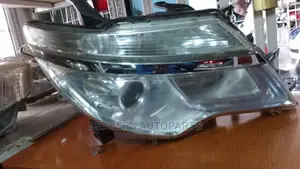 Nissan Serena 2015 Headlight