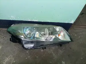 Suzuki Escudo/Grand Vitara 2015 Headlight