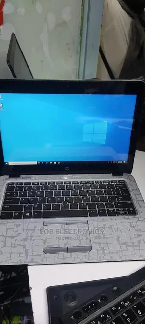 Laptop HP EliteBook 820 G3 8GB Intel Core I5 SSD 256GB
