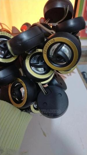 Naked Tweeters on Offer - main view