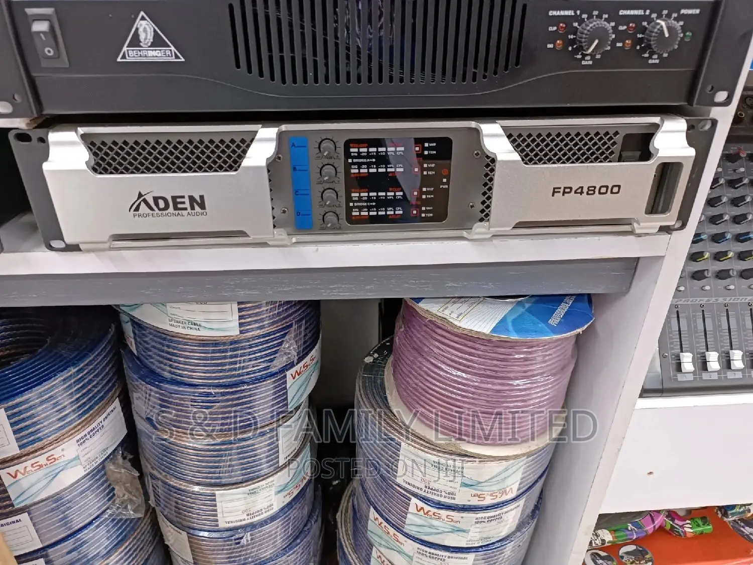 Aden 4 Channels Amplifier