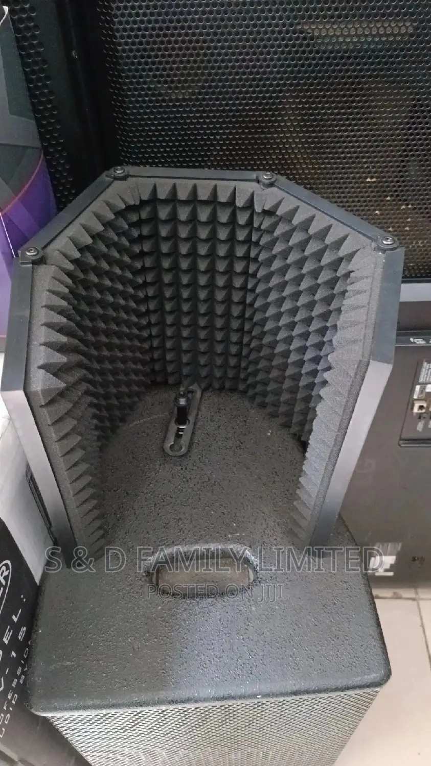 5 Panel Studio Isolation Booth