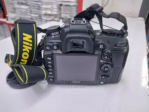 Nikon D7000 With Kit Lense 18-55mm