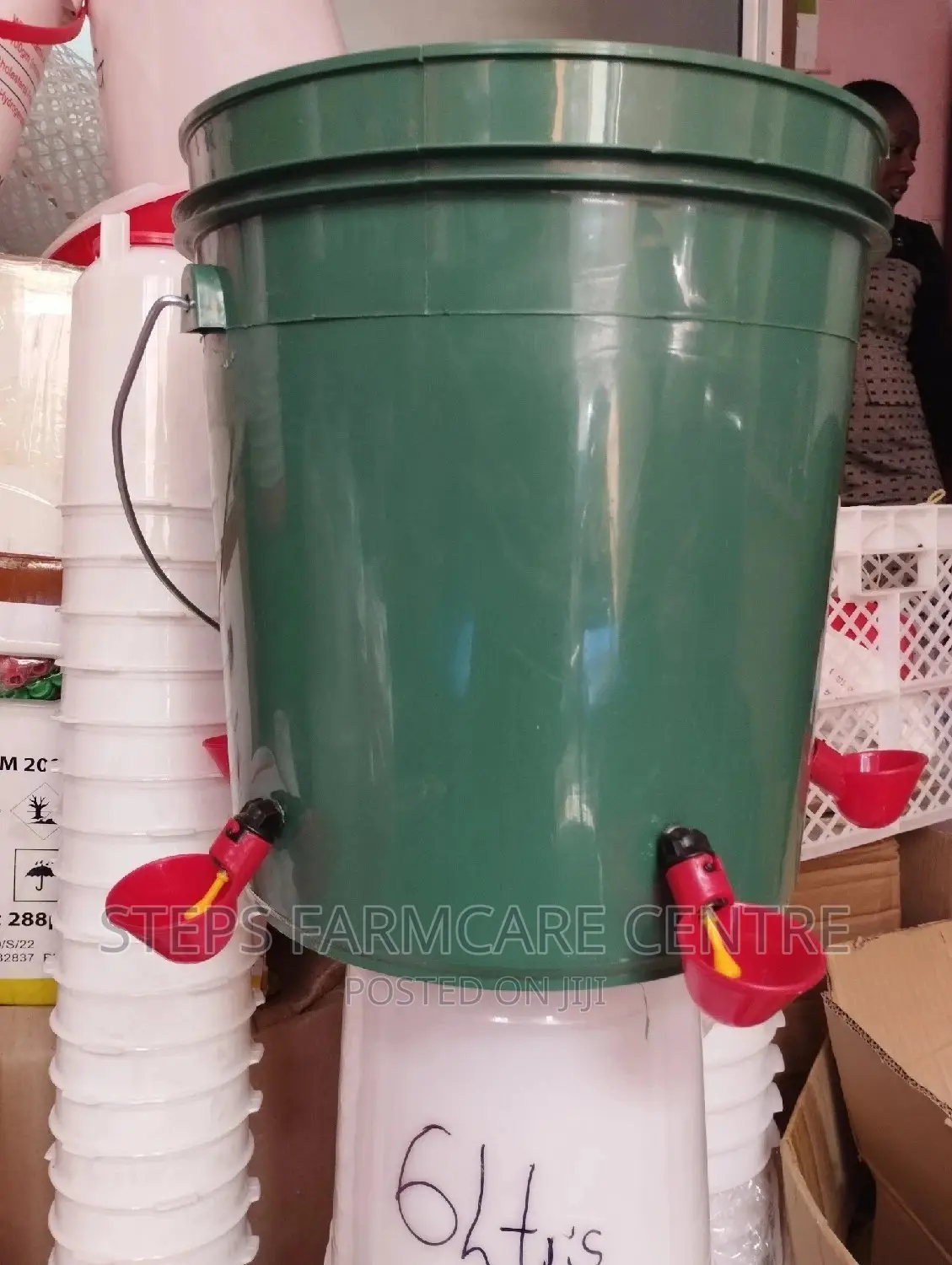 Automatic Bucket Chicken Drinkers