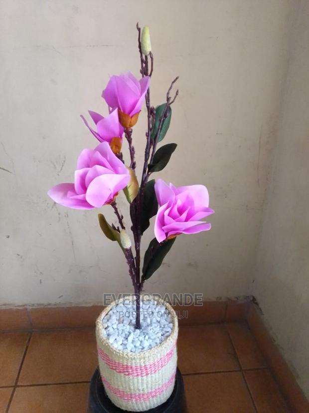 Artificial Decor Flowers With Vase +Topping