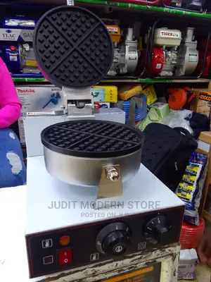 Commercial Waffle Maker