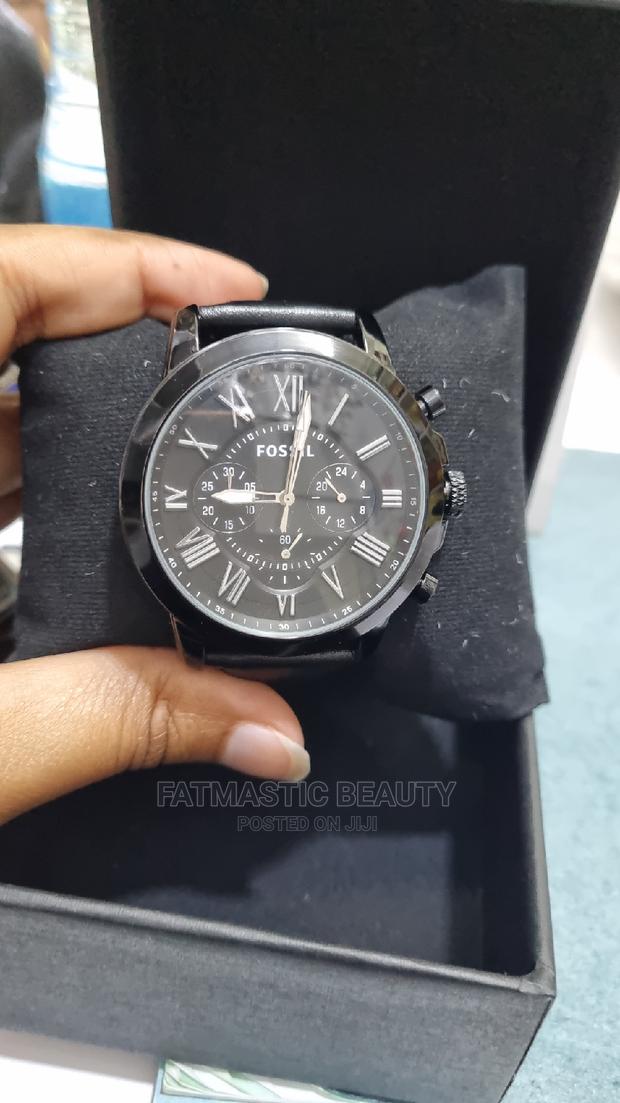 Classy Fossil Watch - main view