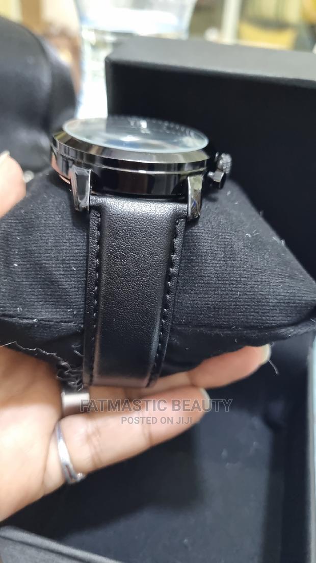 Classy Fossil Watch - thumbnail 2