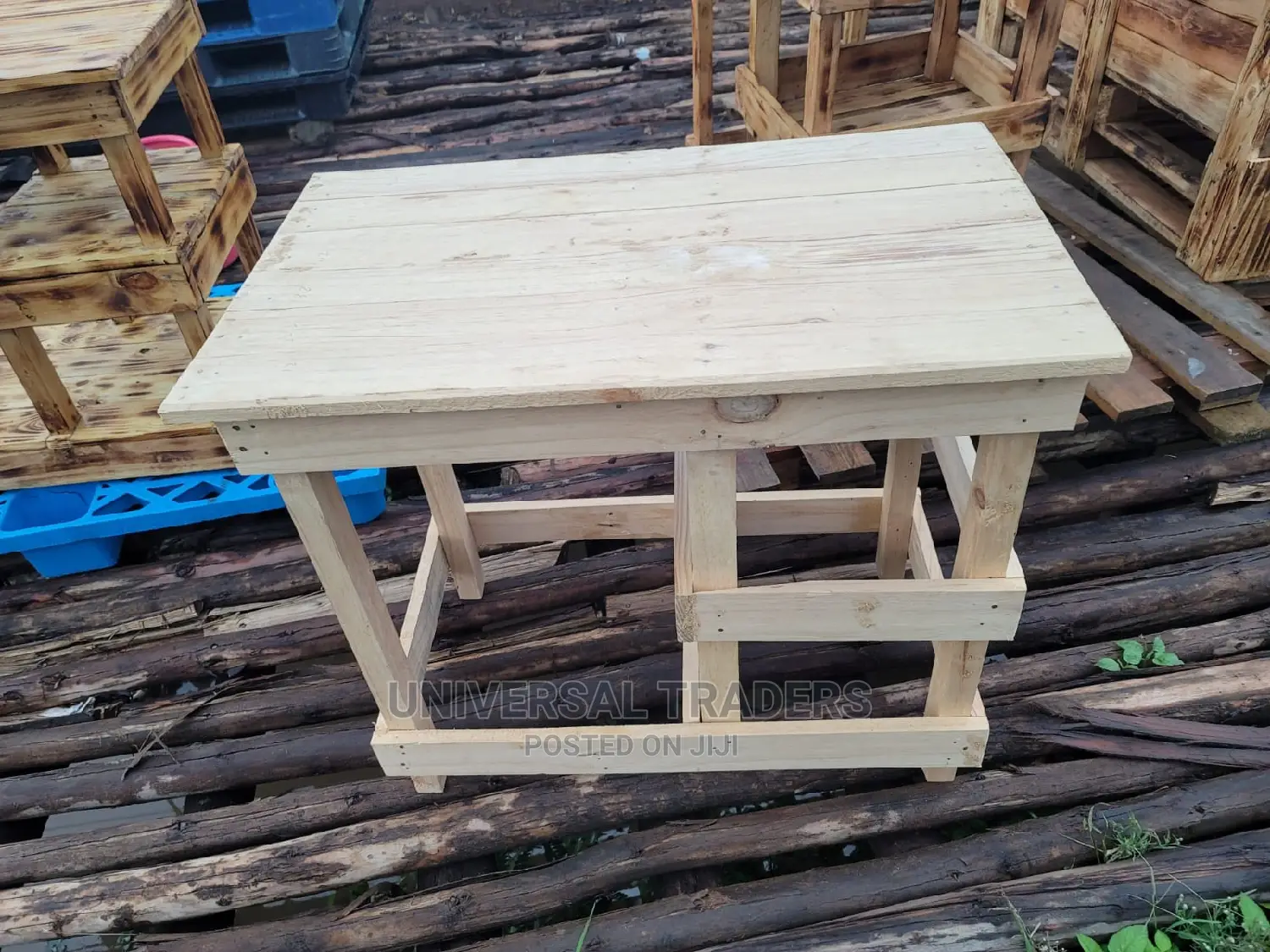Pallet Kitchen Tables - Strong and Stable