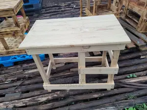 Pallet Kitchen Tables - Strong and Stable