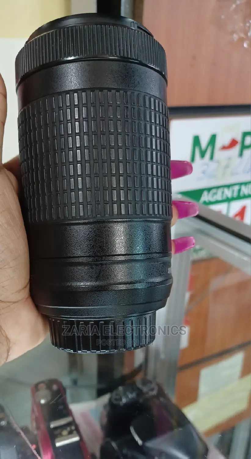 Nikon Camera Lens 70-300mm Pre-Owned