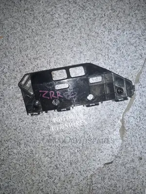Toyota Noah New Shape Zrr80 Front Bumper Slide/Bracket