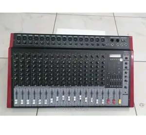 Omax 16 Channels Powered Mixer
