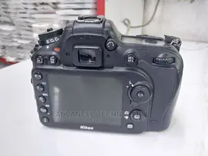 Nikon D7100 With 18-55mm Kit Lense