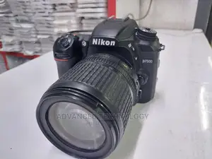 Nikon D7500 Kit With 18-135mm