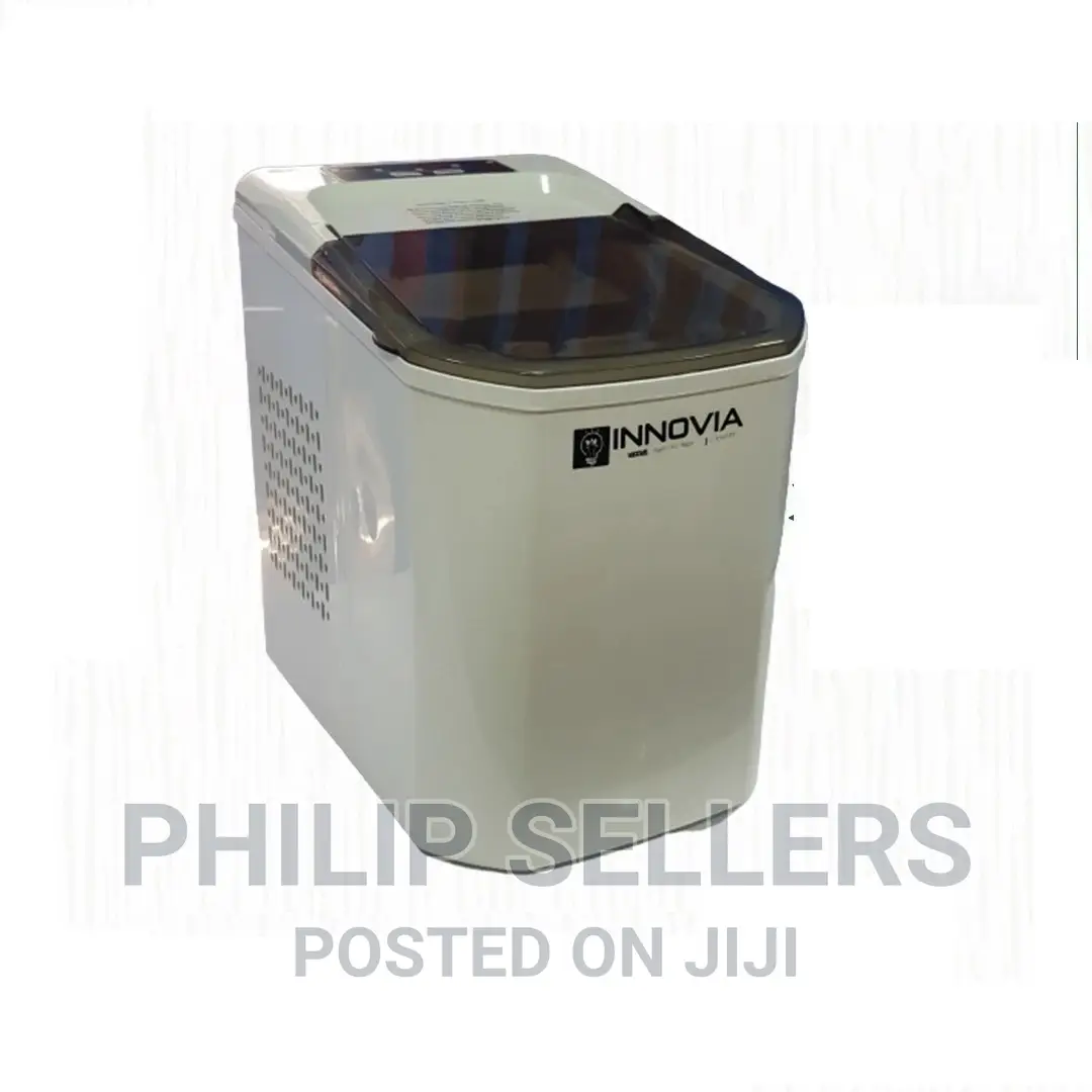 Kilograms of Square or Bullet Shaped Ice With Innovia Ice M