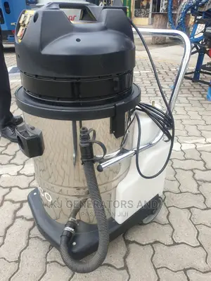 Wet and Dry Carpet Cleaner 60litres.