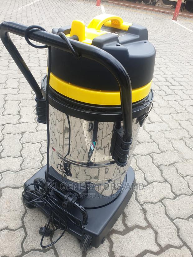 Vacuum Cleaner - thumbnail 3