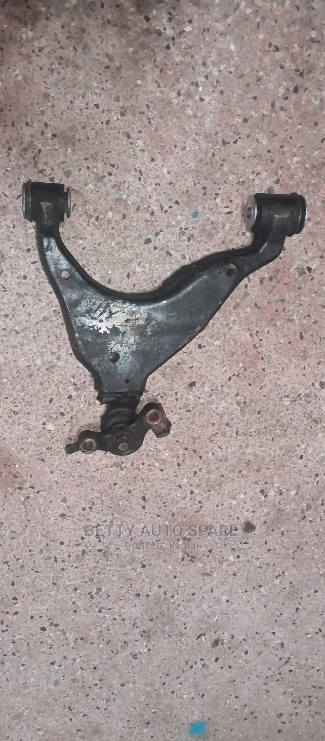 Toyota Prado 120 Lower Control Arm