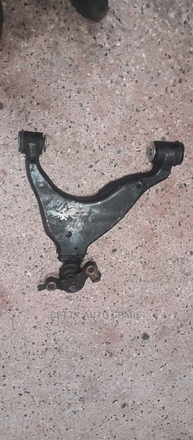 Toyota Prado 120 Lower Control Arm