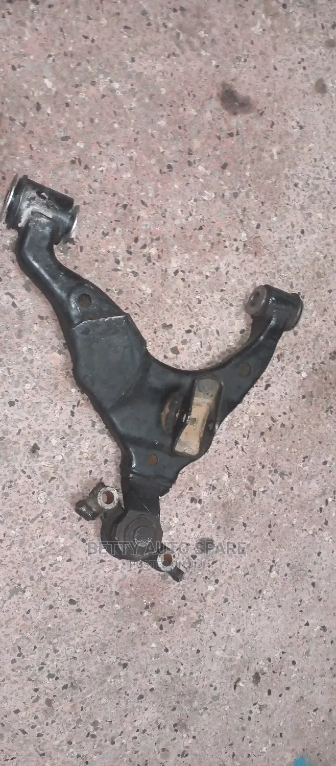 Toyota Prado 120 Lower Control Arm