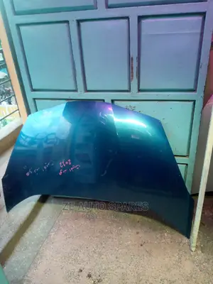 Honda Fit Shuttle Bonnet
