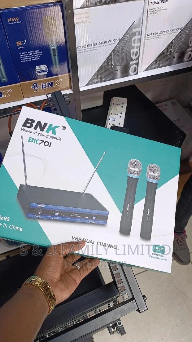 BNK Wireless Microphone BK701