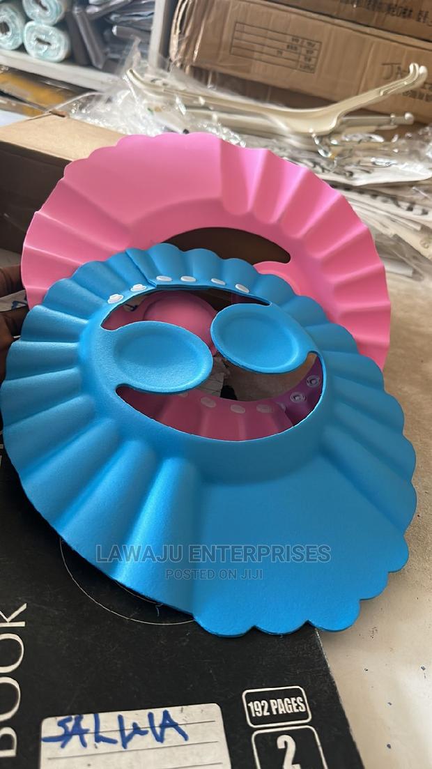 Kid's Adjustable Shower Cap - thumbnail 2