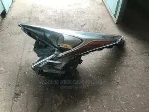 Toyota Prius 2018 Headlight