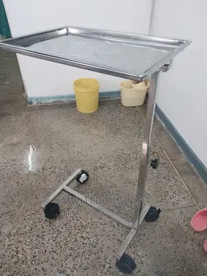 Hospital Mayo Trolley