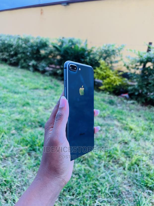 Apple iPhone 8 Plus 64 GB Black - main view