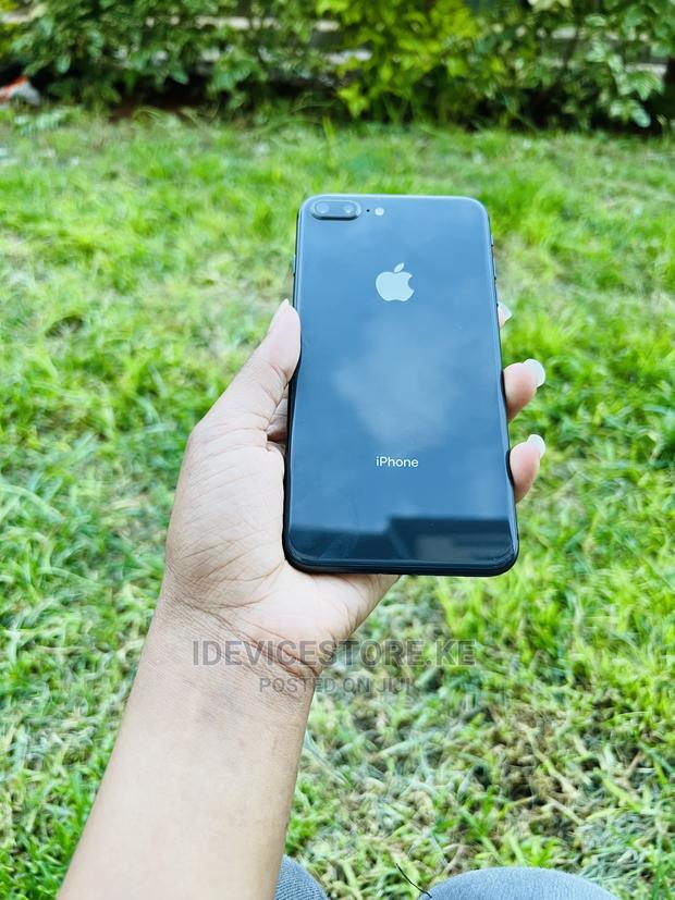 Apple iPhone 8 Plus 64 GB Black - thumbnail 2