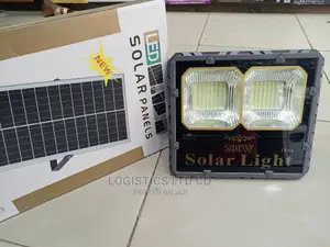 200w Solar Flood Light With Solar and Remote Control
