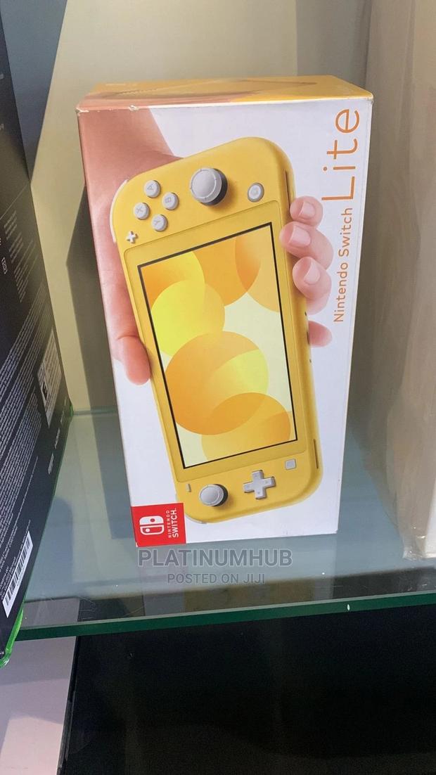 Nintendo Switch Lite (Yellow) - thumbnail 3